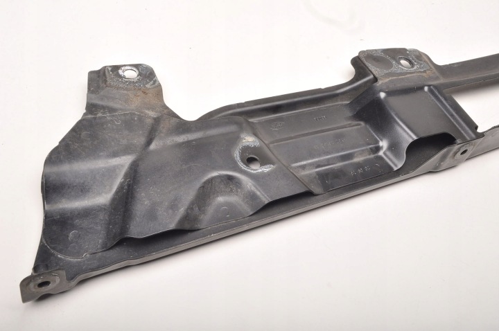 LAND ROVER DISCOVERY L462 FIXATION SUPPORT GARDE-BOUE DROIT HY32-16150-AB