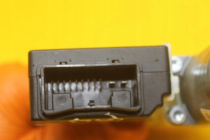 PETIT MOTEUR CONTRÔLEUR VITRES GAUCHE ARRIÈRE VW PASSAT B7 3C0959795 965126102