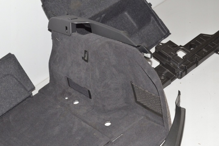 ENSEMBLE CHÂSSIS COUVERCLES DE COFFRE BMW 3 TOURING (F31) 7221875 2.0L DIESEL 110KW