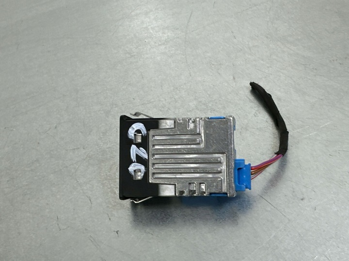 STEROWNIK/MODUL USB BMW 3 G20 G21 8711940
