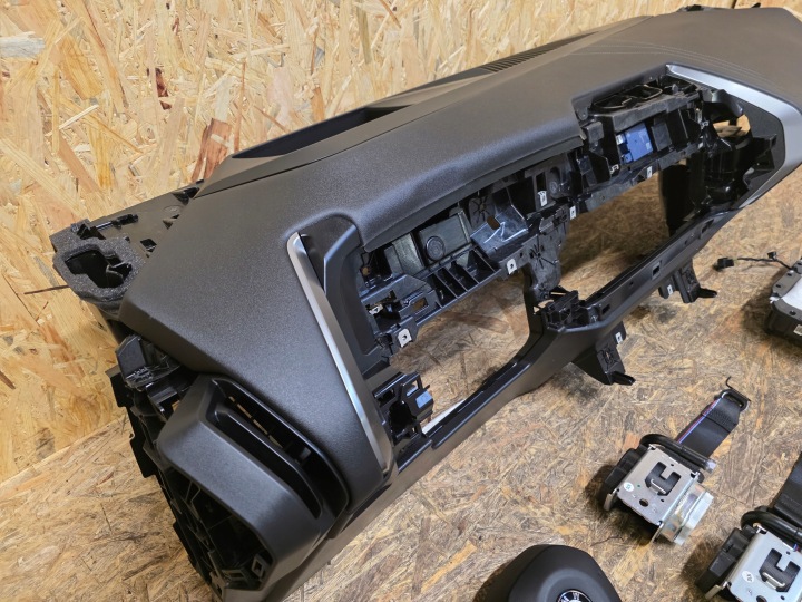 BMW X3 G45 X4 G46 IX4 CONSOLE PLANCHE AIRBAG COURROIES M COUSSIN HEAD UP NOIRE