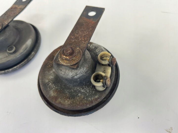 SIGNAL SONORE KLAXON MERCEDES W126 SE SEC 0035423020 0035423220 R129 SL