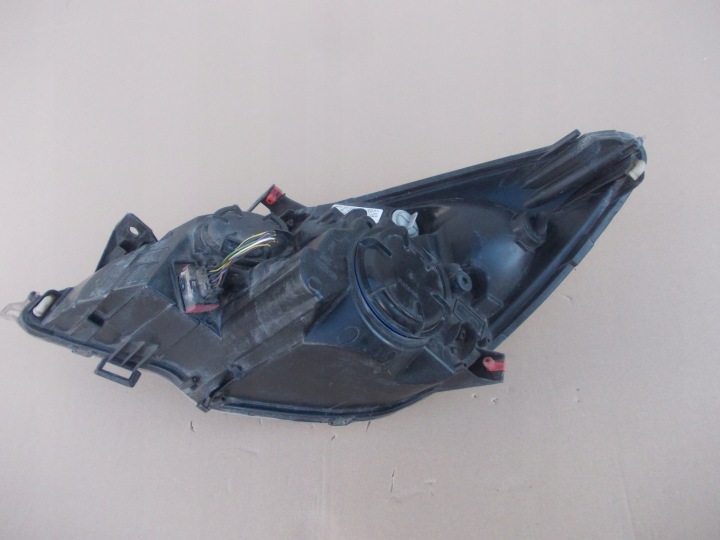 PROJECTEUR PHARE DROITE AVANT OPEL MERIVA B EUROPE 13253630