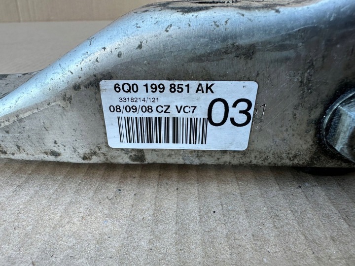 POIGNÉE MOTEUR TOUTES SEAT IBIZA IV (6J,6P) 6Q0199851AK