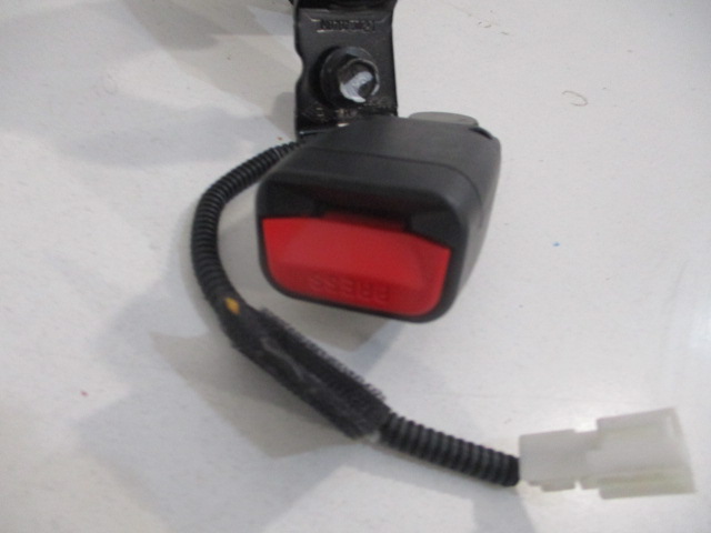 KIA SPORTAGE III PANNEAUX ARRIÈRE CLIPS JEU 89810-3U200ED 89820-3U200ED