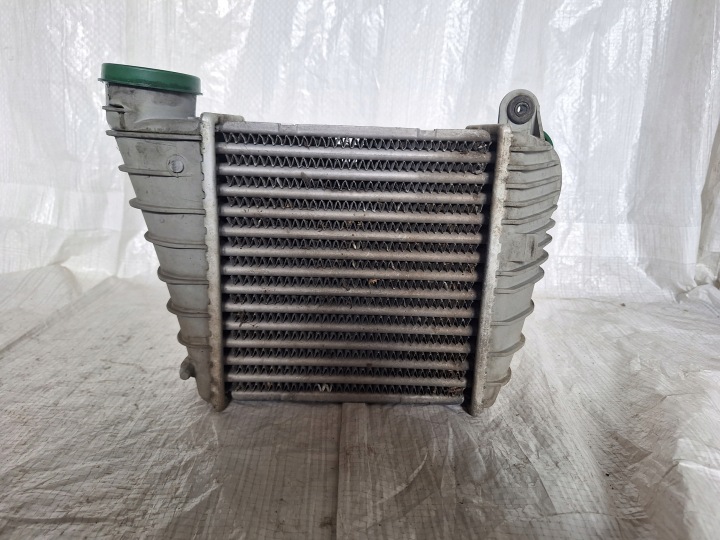 VW GOLF IV BORA LEON 1.9 TDI RADIATEUR ÉCHANGEUR AIR-AIR AIR 1J0145805