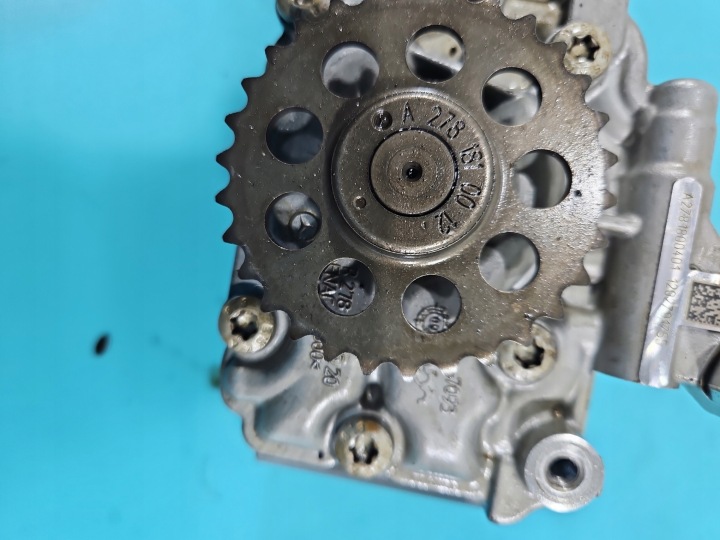 POMPE HUILES MERCEDES CLS II C218 10- 4.7 V8 (278922) 2781810547