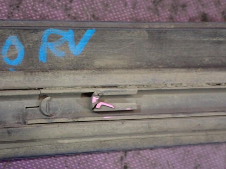 AUDI A4 B6 UNIVERSEL 00-05 MOULURE PORTES DROIT AVANT 8E0853960