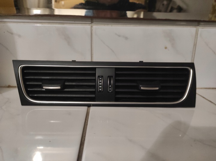 GRILLE CONDUIT D'AIR AIR AUDI A4 8K A5 8T1820951D