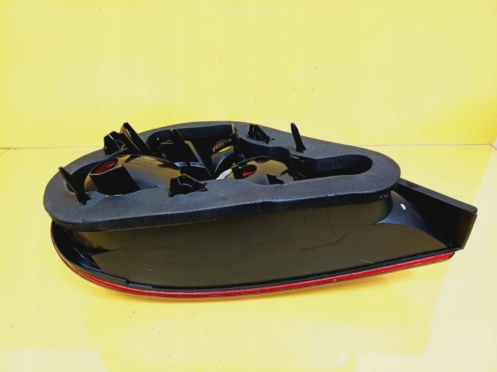 PHARE DROIT ARRIÈRE JAGUAR S-TYPE 99-07R BERLINE NR100