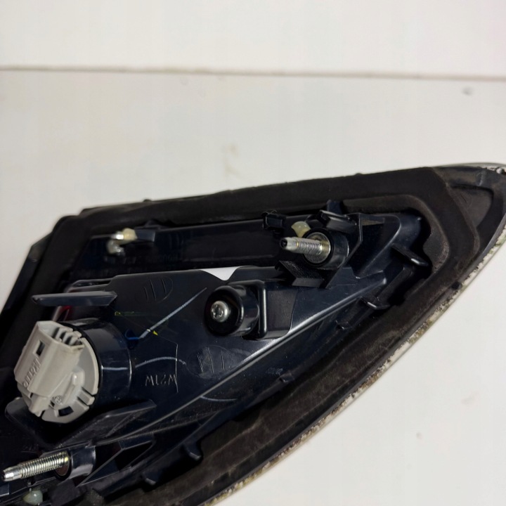 PHARE GAUCHE ARRIÈRE GAUCHE ARRIÈRE DANS COUVERCLE DE COFFRE MAZDA 6 GH II LIFT BERLINE OE 132-41055