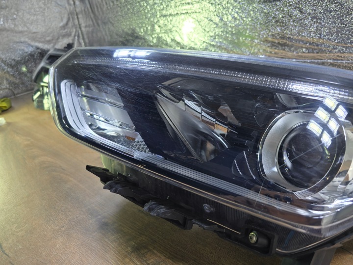 SSANGYONG KORANDO IV 4 19- PHARE AVANT AVANT GAUCHE 83101 37101