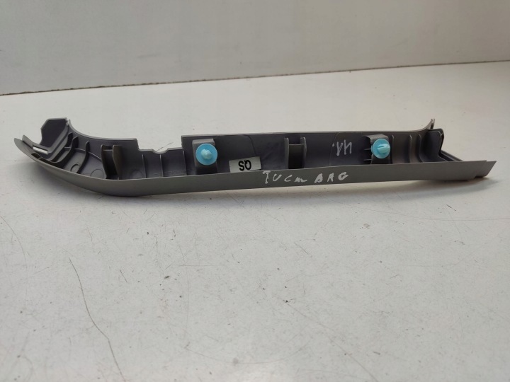 GARNITURE LATÉRALE COUVERCLES DE COFFRE ENSEMBLE HYUNDAI TUCSON JM 817402E000