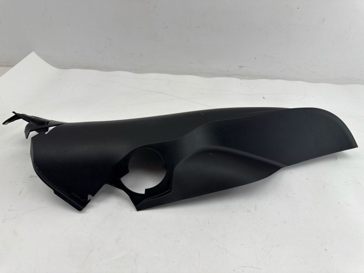 TOYOTA COROLLA E210 E21 2023 ARRIÈRE CÔTÉ DROITE PROTECTION SUPÉRIEURE SIÈGES ARRIÈRE