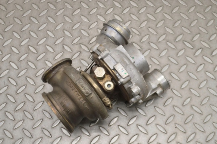BMW 5 F10 F11 2014 TURBINE