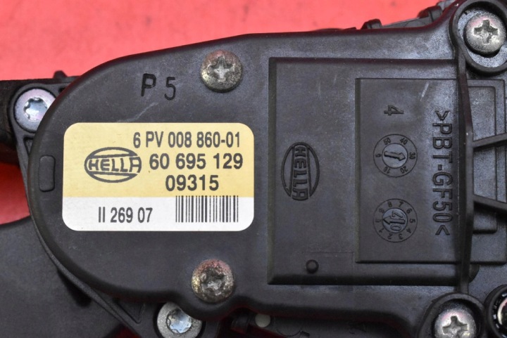 POTENTIOMÈTRE PÉDALE GAZ EUROPE 60695129 ALFA ROMEO 159 2.4 JTD 200 KM 05-11