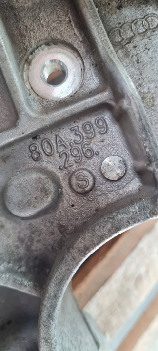 POIGNÉE MOTEUR AUDI A6 2019 80A399296S