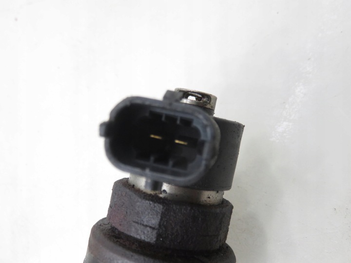 INJECTEUR OPEL ASTRA III H 1.7 CDTI 0445110174