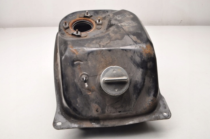 HONDA FORZA 125 RÉSERVOIR CARBURANTS RÉSERVOIR 19R