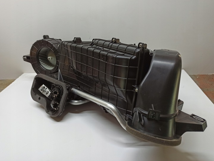 VW MULTIVAN T7 VENTILATEUR CHAUFFAGE VENTILATEUR 7T0816004