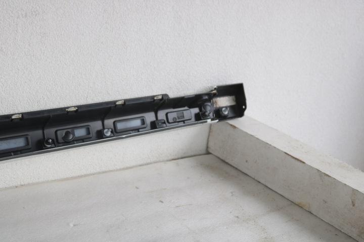 VW TAIGO 2G7 RL MOULURE SEUIL DROITE 2G7853856C