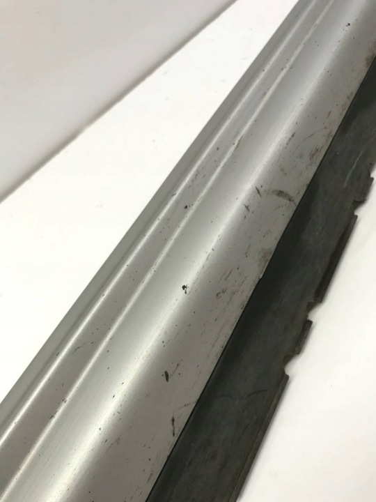 MOULURE SEUIL DROITE AUDI A4 B9 LIFT ALLROAD 2019- 8W9853856H