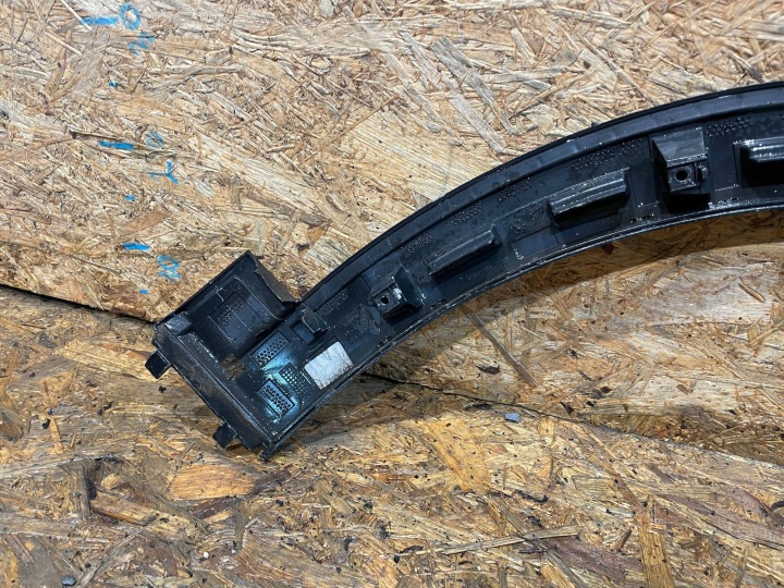 PORSCHE CAYENNE III 3 9Y0 18- MOULURE REVÊTEMENT SUR AILE GAUCHE AVANT AVANT