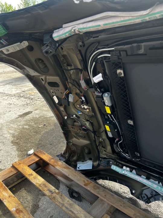 TOIT TOIT OUVRANT QUART BRODERIE PANORAMA SOLAR RANGE ROVER VELAR L560