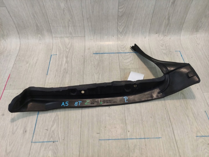 AUDI A5 8T PANNEAU WYKONCZENIA GARDE-BOUE DROIT AVANT 8T0821112A