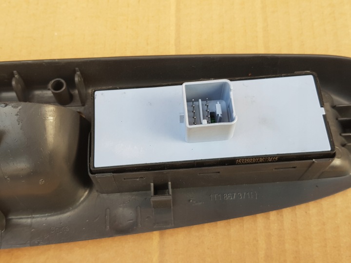 PANNEAU VITRE PORTES POIGNÉE GAUCHE AVANT VW TOURAN I 2003-2010 SUPER ÉTAT