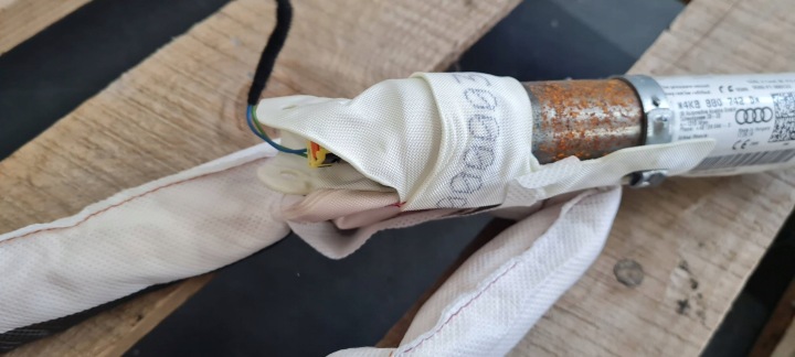 A7 C8 4K S7 RIDEAU DROITE SÉCURITÉ AIRBAG ORIGINE 4K8880742D