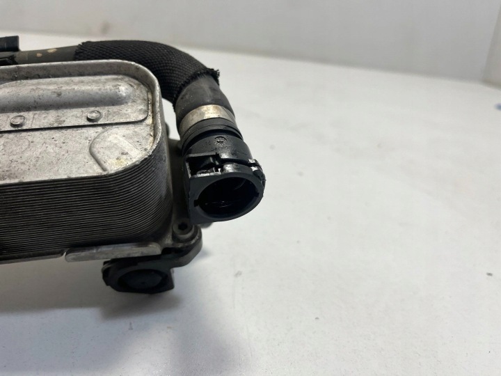 BMW 4 F32 F33 2014 RADIATEUR HUILES