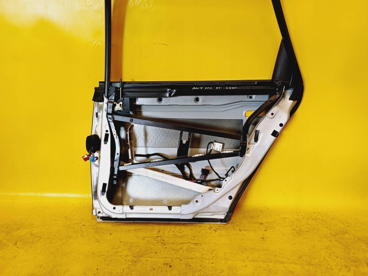 PORTES DROIT ARRIÈRE DROIT ARRIÈRE AUDI A6 C5 UNIVERSEL LAK. LY7W NR73