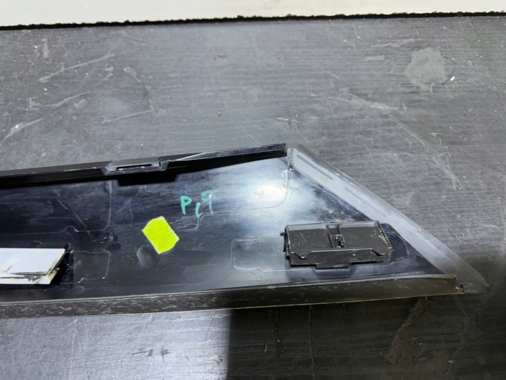 SKODA YETI LIFT 5L 5L0 MOULURE REVÊTEMENT MONTANTS PARE-BRISE DROITE POUCES