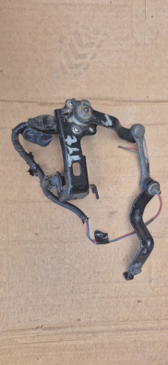 CAPTEUR NIVELLEMENT FEUX TOYOTA PRIUS (XW50) 2015-2021 6F3011