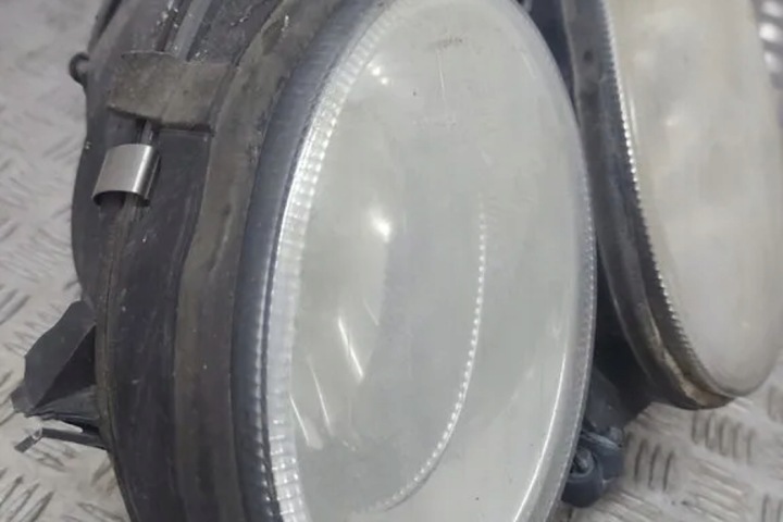 PHARE GAUCHE AVANT MERCEDES-BENZ E T-MODEL (S211) 15435901 3.2L DIESEL