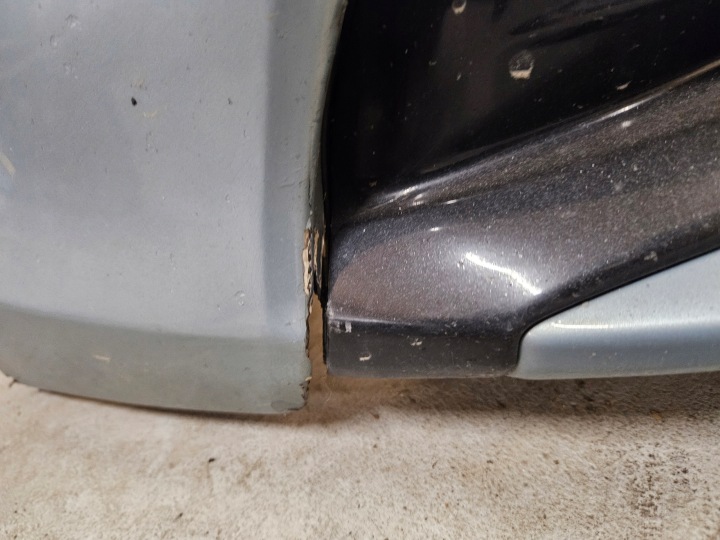 TOYOTA PRIUS III LIFT 12-15 PARE-CHOCS AVANT COMPLET 781