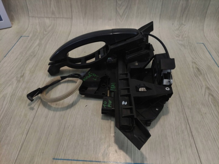 FORD KUGA I 1 SERRURE DE PORTE GAUCHE ARRIÈRE 8V4AS26413EA