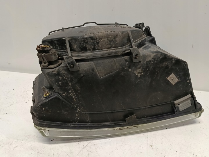 PHARE AVANT GAUCHE IVECO 35C13