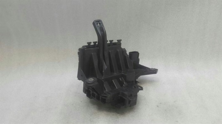 MERCEDES C CLASS W205 FUSE COFFRE A2055402350 FUSE COFFRE C200