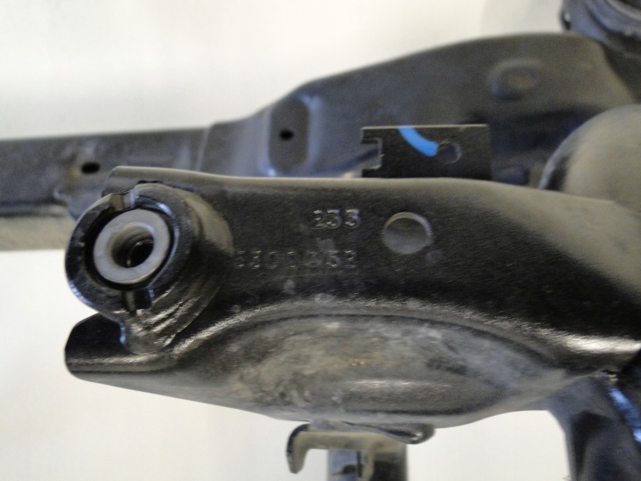 MERCEDES GLE C167 167 COUPÉ CHÂSSIS BANC SUSPENSION CHÂSSIS AVANT AMG
