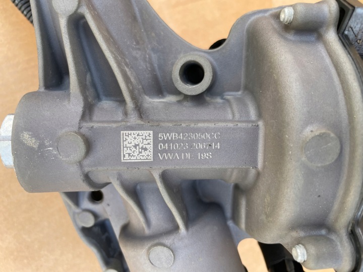 CRÉMAILLÈRE DE DIRECTION 5WB423050CC 5R3907146A VW SKODA ORIGINAL COMME NEUF