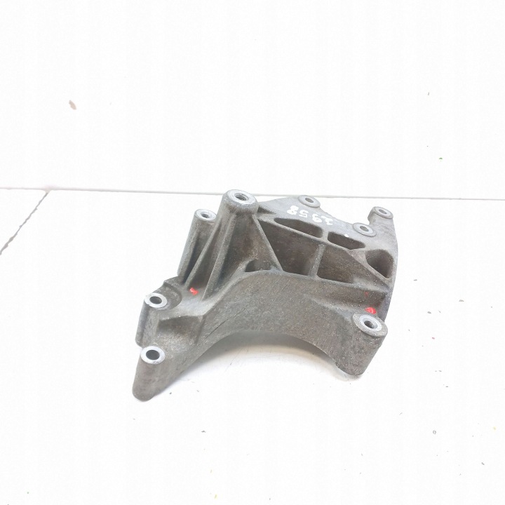 2010 MITSUBISHI OUTLANDER POIGNÉE POMPES AMPLIFICATEUR 4450A188