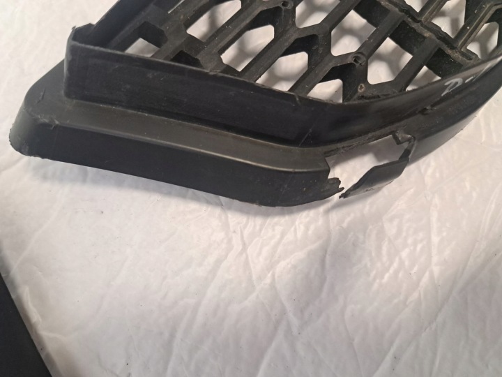 BMW 8054301 8054302 F80 F82 F83 GRILLE PARE-CHOCS LATÉRALE DROITE GAUCHE