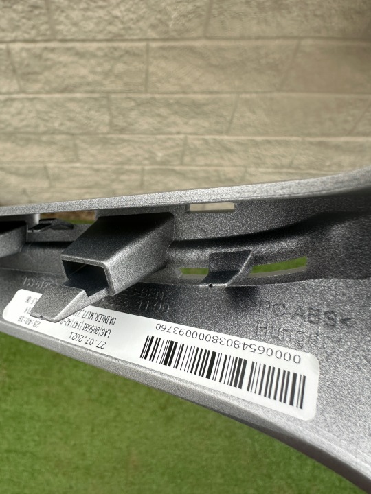 MOULURE CALANDRE MERCEDES A CLASSE W177 A177 NEUF