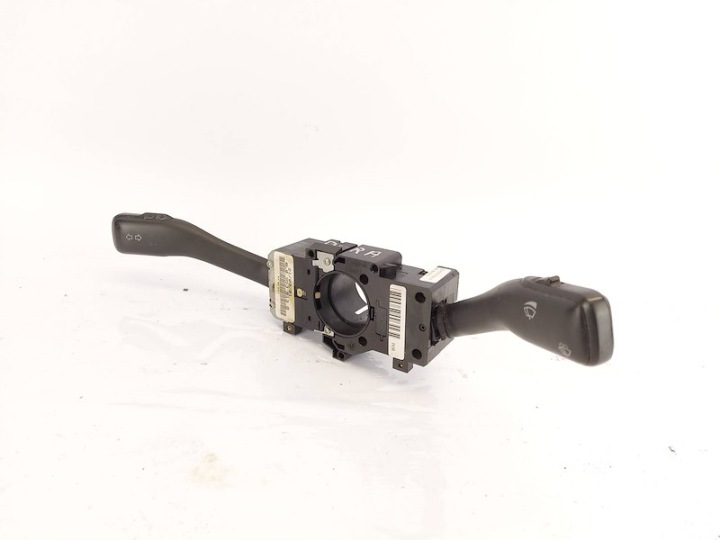 COMMUTATEUR COMPOSITE FEUX VW AUDI 8L0953513G 4BO953503E