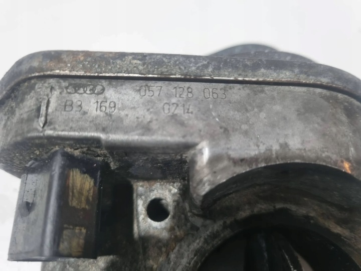 PAPILLON DES GAZ 057128063 AUDI A8 D3 4.0 TDI
