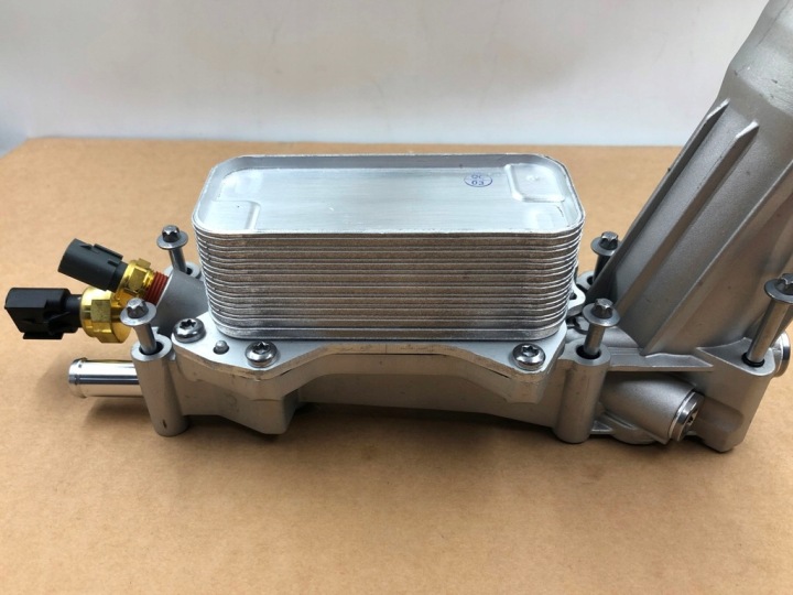 CHÂSSIS RADIATEUR HUILES VERS DODGE JEEP CHRYSTLER LANCIA RAM 3.6 68105583AF