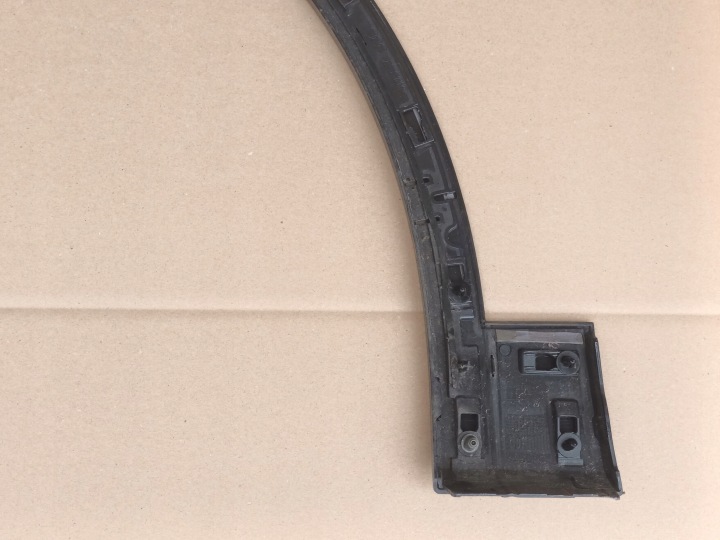 MOULURE AVANT DROITE AUDI Q5 II 80A LIFT AVANT DROIT