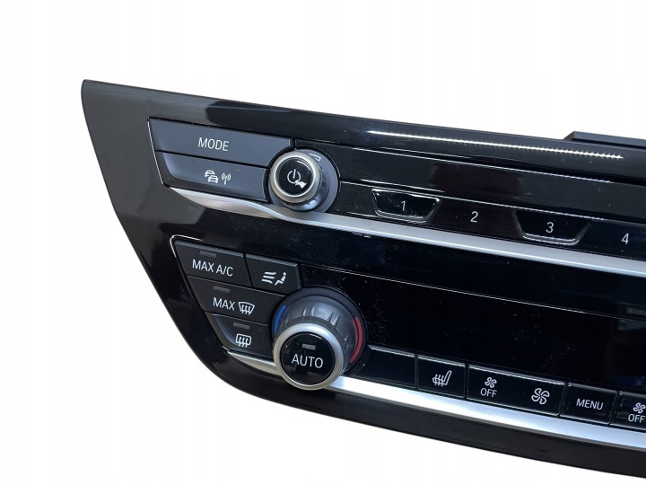 NAVIGATION MONITEUR I-DRIVE PANNEAU RADIO ENSEMBLE BMW 5 G30 LCI EUROPE IDÉAL